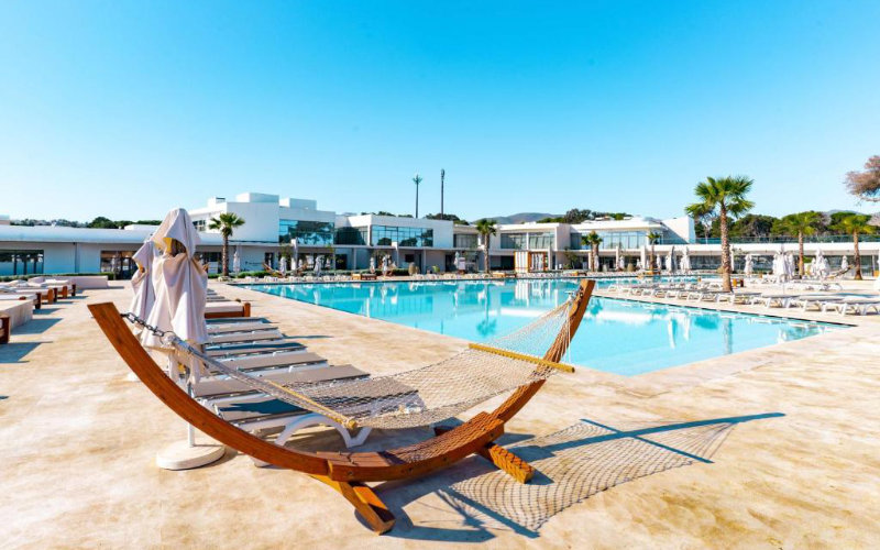 Portuguese Travel Agency Cancels Trips to Al Hoceima After Tourist Complaints