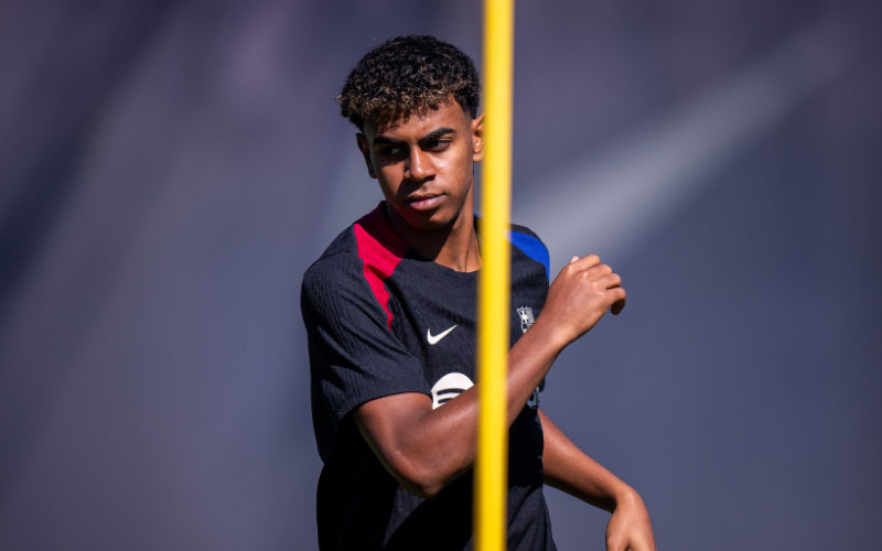 PSG Targets Barcelona Wonderkid Lamine Yamal as Potential Mbappé Successor