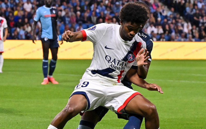 PSG's 16-Year-Old Moroccan Striker Makes Historic Ligue 1 Debut Under Luis Enrique