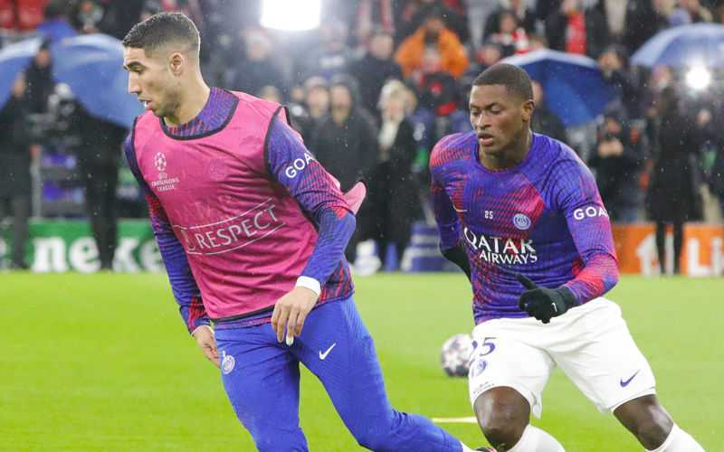 PSG's Hakimi Struggles Against Bayern Munich in Champions League Clash