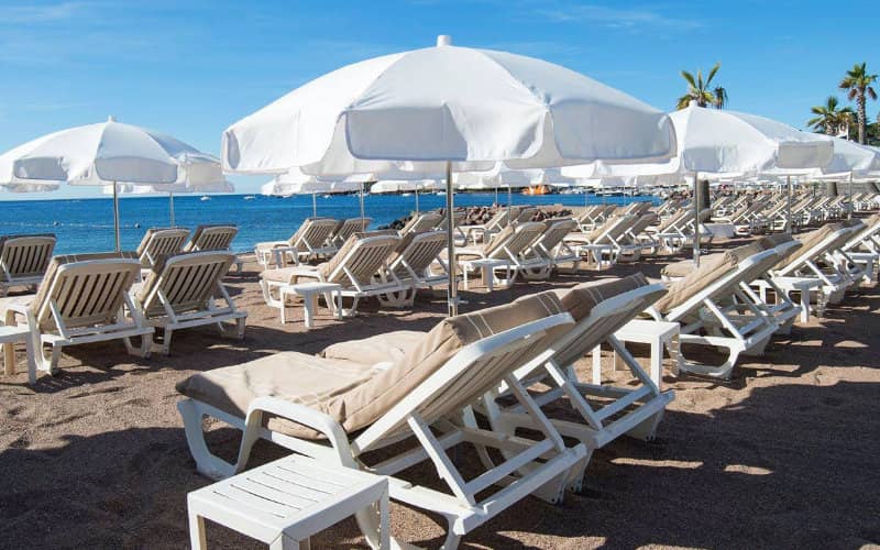 Racial Discrimination Exposed at French Riviera Private Beaches, Study Finds