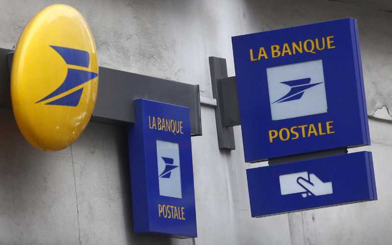 Racist Messages Expose Discrimination Against Maghrebi Workers at French Postal Bank