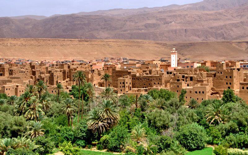 Rainy Sunday Forecast for Morocco: Cooler Temperatures and Thunderstorms Expected