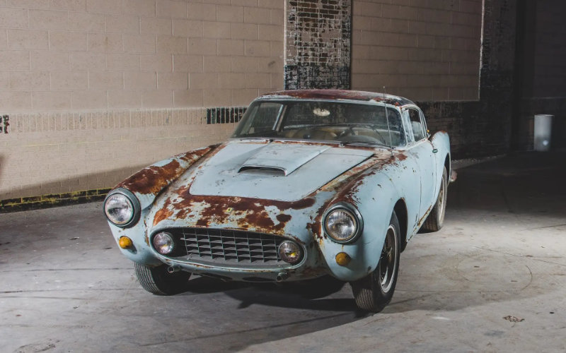 Rare Ferrari Owned by Moroccan King Mohammed V Heads to Auction, Could Fetch Over €2 Million