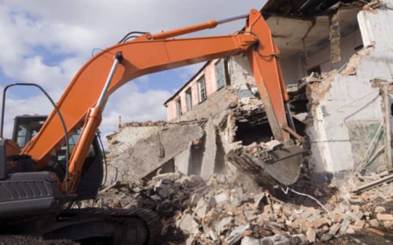 Real Estate Scandal: Unauthorized Bar Near Rabat Demolished by Authorities