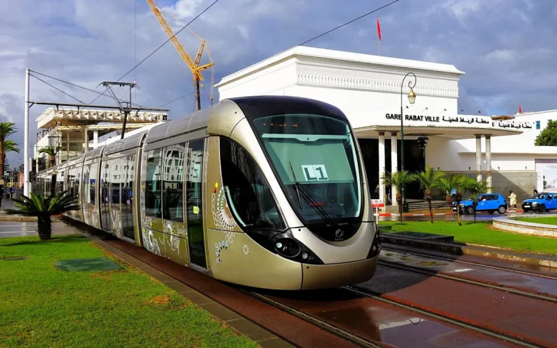 Refused admission at Salé hospital, she gives birth on the tram and loses her baby: the case reaches Parliament
