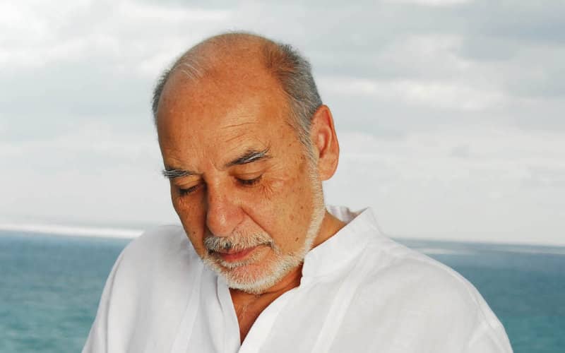Renowned Author Advocates for Arabic Language Education in Schools to Combat Islamophobia