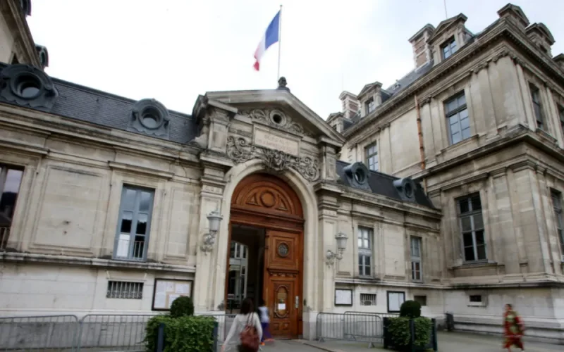 Residence permit blocked: Moroccan woman forces Isère prefecture to pay €100 per day