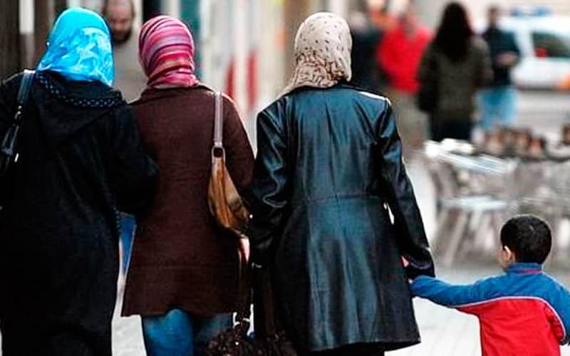 EU Residence Permits for Non-EU Nationals Rebound in 2021, Approaching Pre-Pandemic Levels