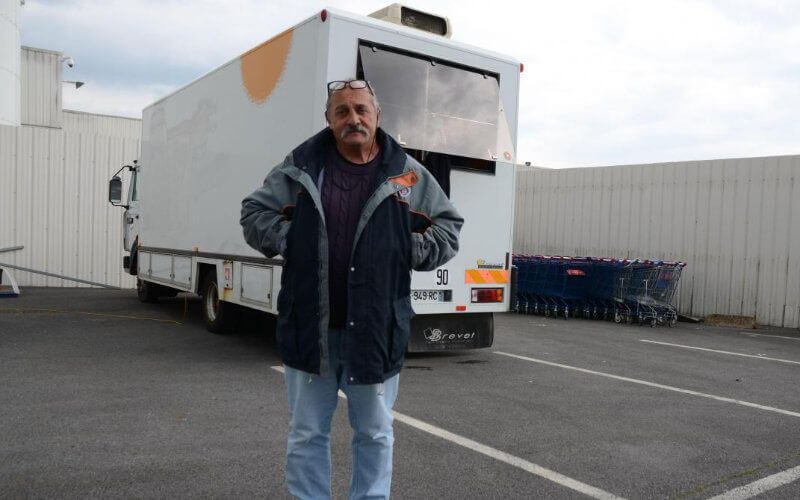 Retired French Expat Stranded in Hometown Parking Lot During Lockdown