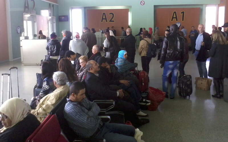 Royal Air Maroc Passengers Stranded for 48 Hours at Casablanca Airport Without Food or Assistance