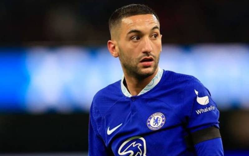 Ruud Gullit Urges Chelsea's Ziyech to Consider Barcelona Move Amid Struggles