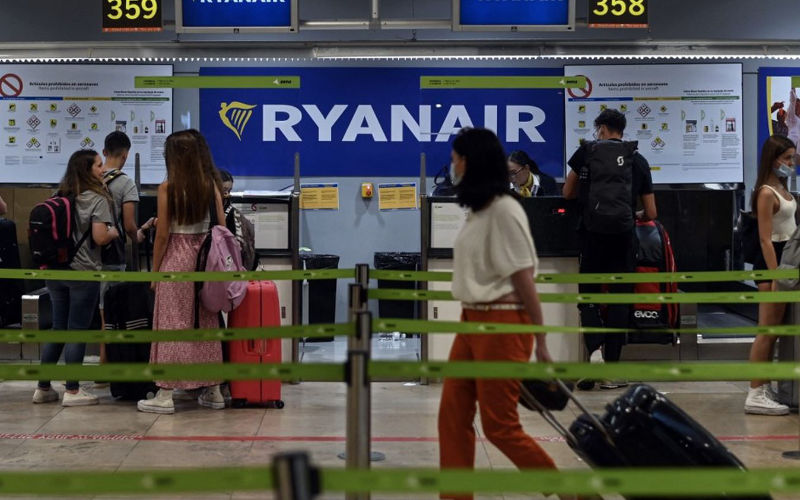 Ryanair Faces Backlash Over New Digital Boarding Pass Fees