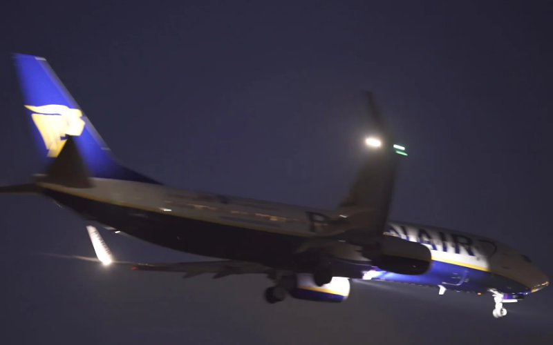 Ryanair Flight Diverted to Rabat After Unlit Runway Incident at Tangier Airport