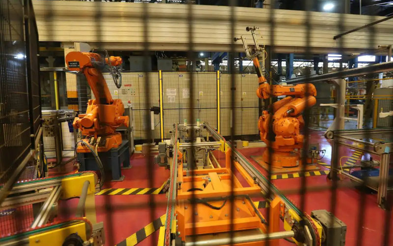 Saint-Gobain to Close Spanish Windshield Plant, Shift Production to Morocco
