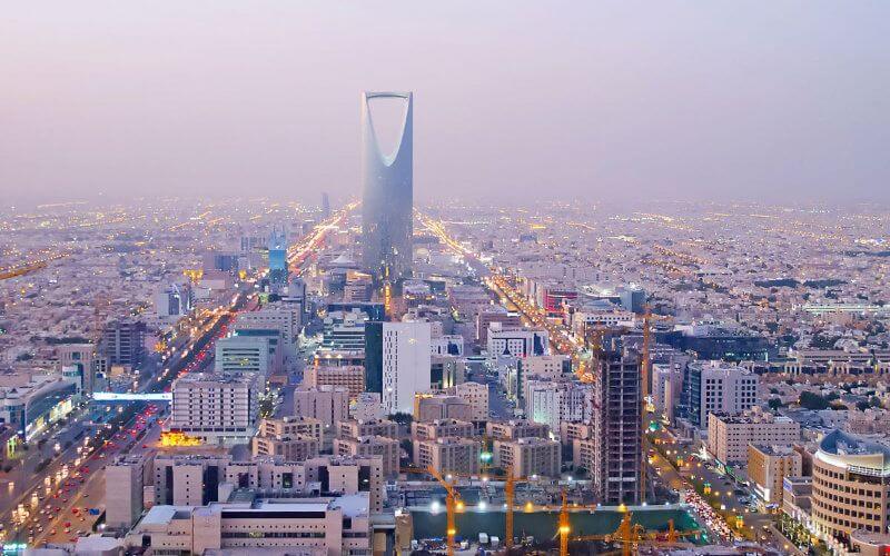Saudi Arabia Eases Travel Rules: Moroccans with Schengen, UK, US Visas Granted Visa-Free Entry