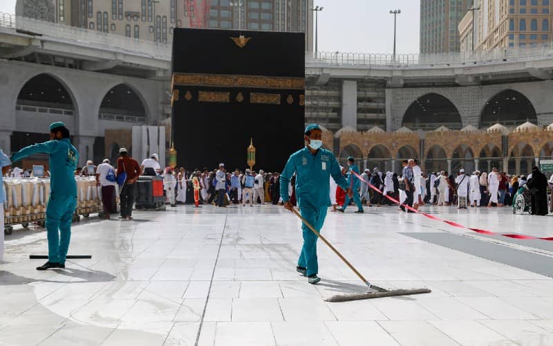 Saudi Arabia's Vaccine Rules Complicate Umrah Pilgrimage for Moroccan Sinopharm Recipients