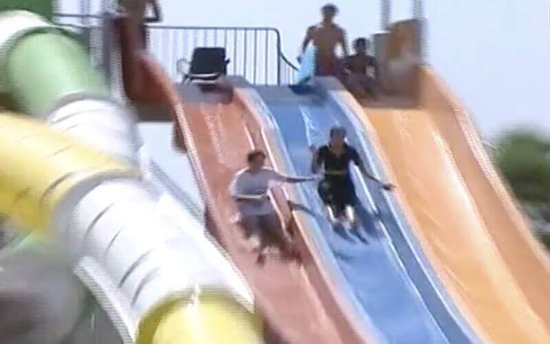 Scorching Heatwave Drives Fez Residents to Overcrowded Water Park