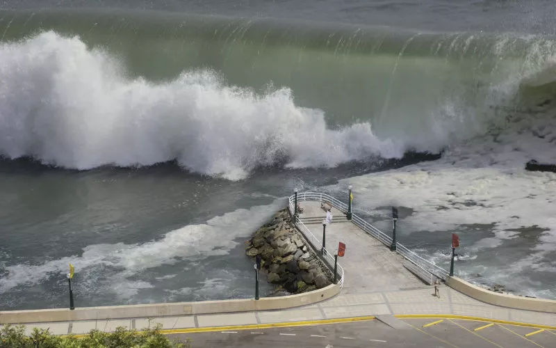 Sea Level Drop Sparks Tsunami Fears Along Moroccan Coast