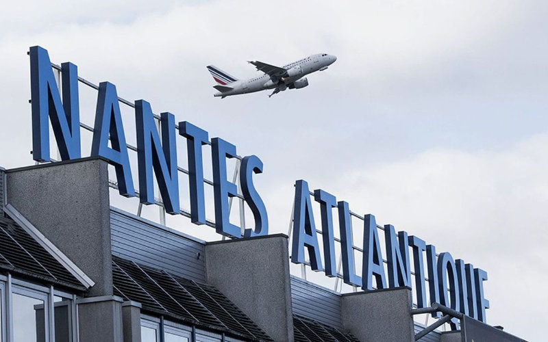 Severe Weather Disrupts Nantes Airport: Flights Delayed, Diverted from Morocco