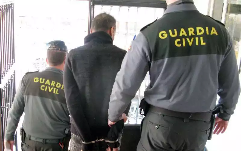 Spain Arrests Moroccan Fugitive Wanted for Fraud and Embezzlement