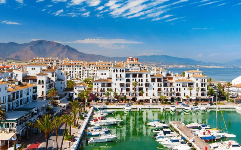 Spain Ends 'Golden Visa' Program, Impacting Moroccan Investors