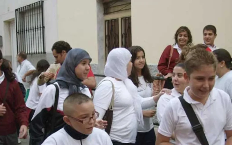 Spain Halal Menus: Vox Targets Schools and Hospitals