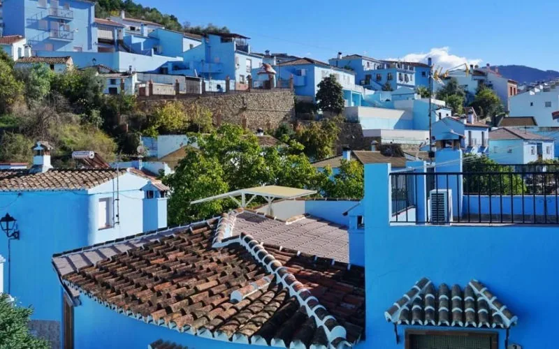 Spanish 'Blue Village' Aims to Rival Morocco's Chefchaouen as Tourist Destination