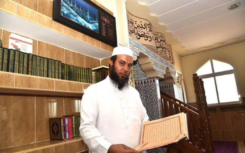 Spanish Court Upholds Expulsion of Moroccan Imam Over National Security Concerns
