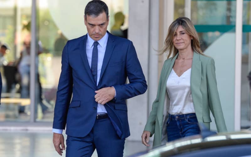 Spanish Intelligence Probes Government Phones for Pegasus Spyware, Including PM's Wife