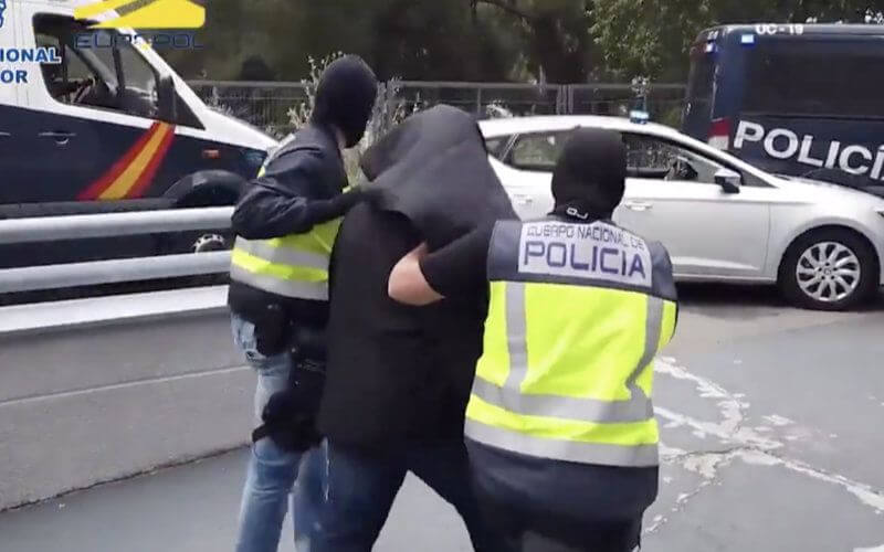Spanish Police Arrest Moroccan Man Suspected of Financing ISIS Operations