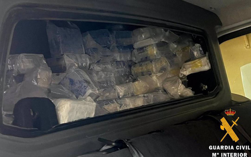 Spanish Resident Caught Smuggling 13 Kilos of Hashish in Ceuta Ferry Bust