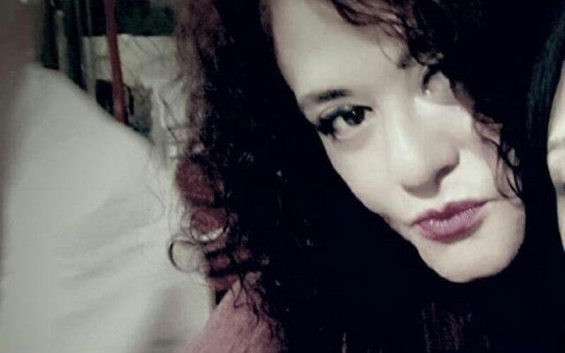 Spanish Woman Found Dead with Multiple Stab Wounds, Ex-Partner Sought by Police