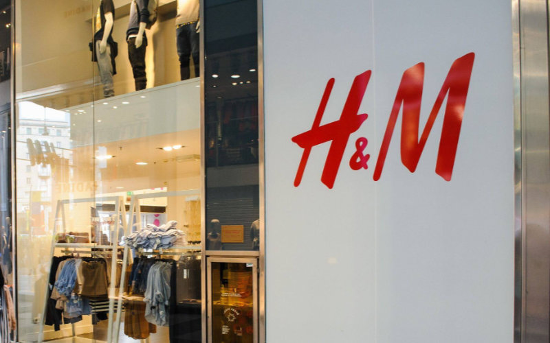 H&M and Starbucks Reportedly Set to Exit Moroccan Market Amid Challenges