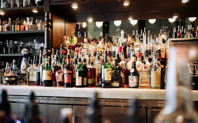 State Engineer Arrested in Morocco for Operating Illegal Bar in Nador Resort