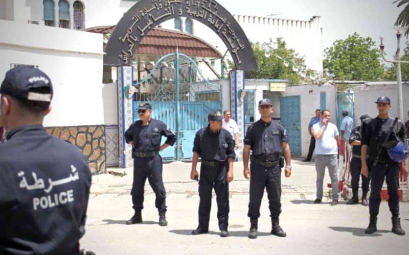 Stranded Moroccan Workers Detained in Algerian Prisons Amid Border Closure