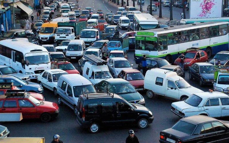 Study: One-Third of Moroccan Drivers Use Phones While Driving, Increasing Accident Risk