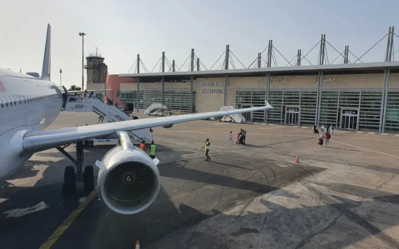 Tangier Airport Delays: MRE Face 3-Hour Waits This Summer