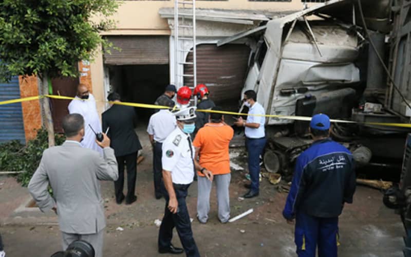Tanker Truck Crashes into Gas Station Office, No Injuries Reported
