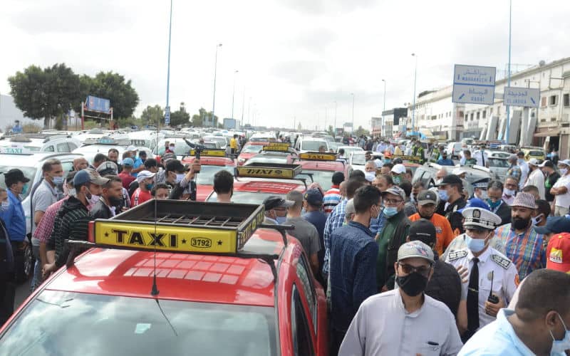 Tensions Escalate in Casablanca as Taxi Drivers Clash with Ride-Hailing Services