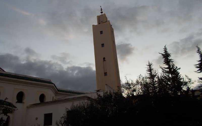 Thief Steals Donation Box, Drinks Wine in Sidi Slimane Mosque Break-In