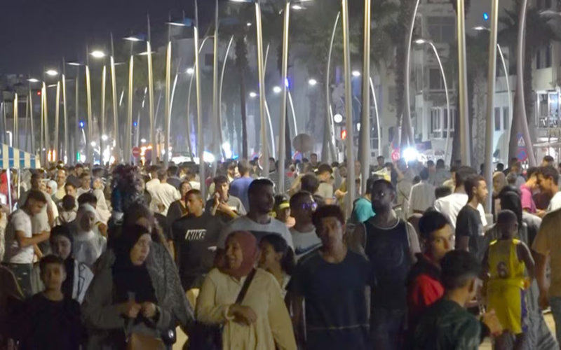 Tourists Decry Unsanitary Beaches and Traffic Chaos in Moroccan Resort Town Martil