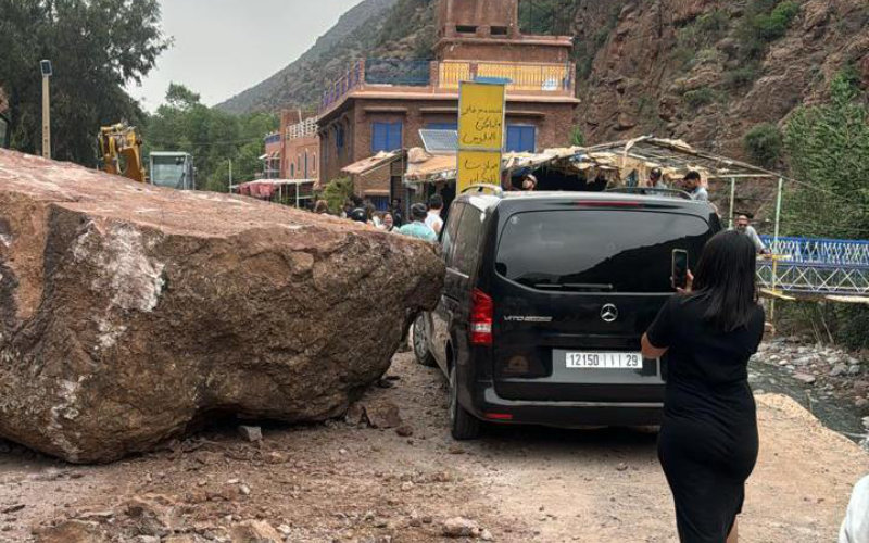 Tourists Escape Massive Landslide on Popular Moroccan Mountain Road