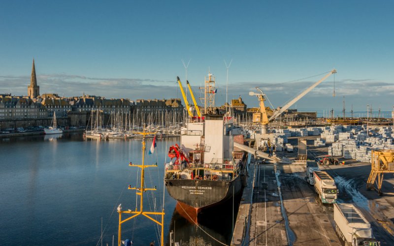 Toxic Spill Rocks Saint-Malo Port: Fertilizer Disaster Narrowly Averted