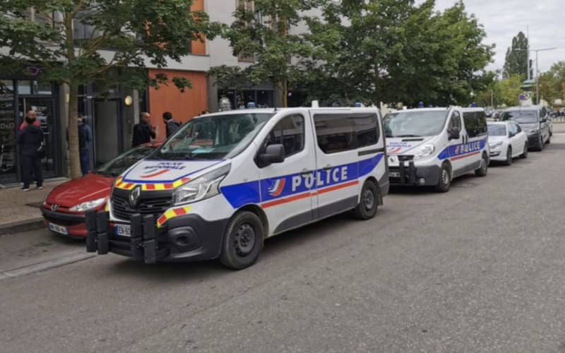 Violent Clash at Dijon Station: Officer Injured, 5 Arrested in Ticket Check Altercation