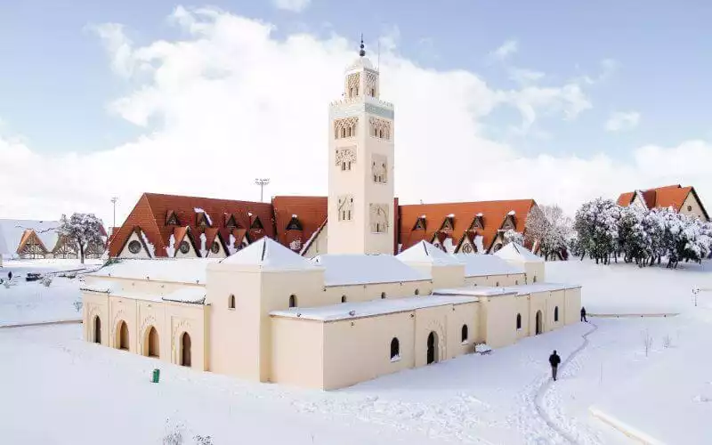 Winter Arrives in Morocco: Strong Winds and Snowfall Forecast for Multiple Provinces