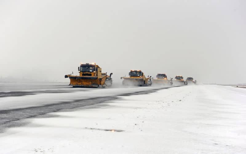 Winter Storm Disrupts Paris Flights, Cancellations to Morocco and Europe