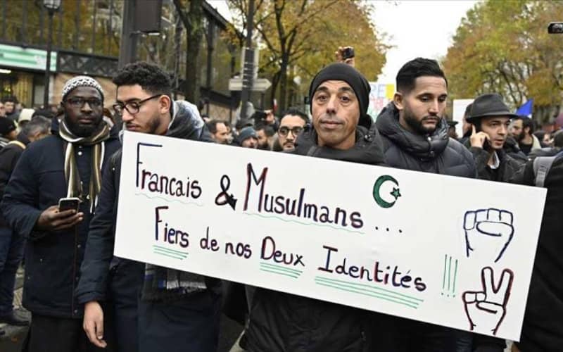 World Islamic League: Muslims in France Must Respect Constitution and Laws
